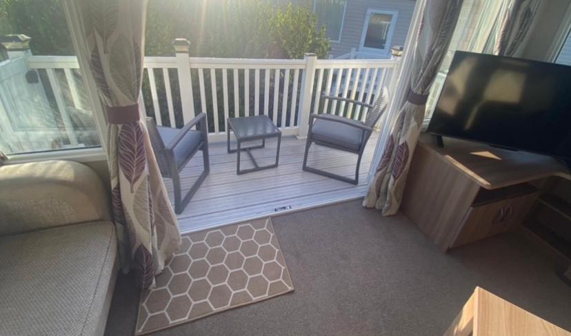 Caravan Church Farm Holiday Village Pagham Esterno foto