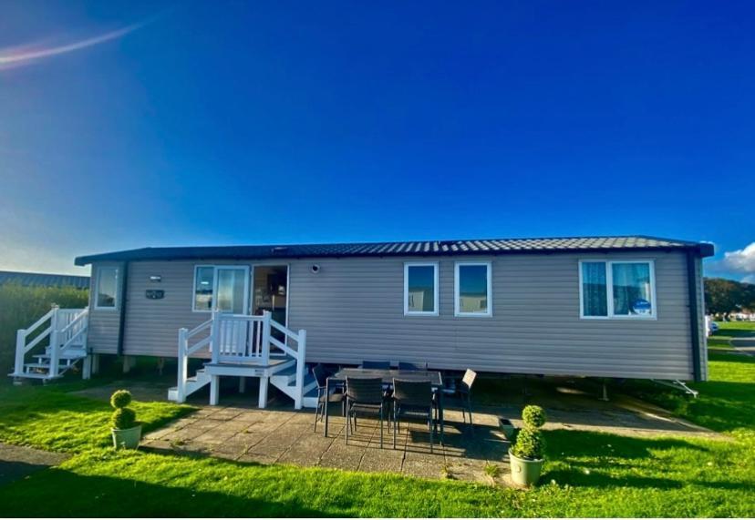Caravan Church Farm Holiday Village Pagham Esterno foto