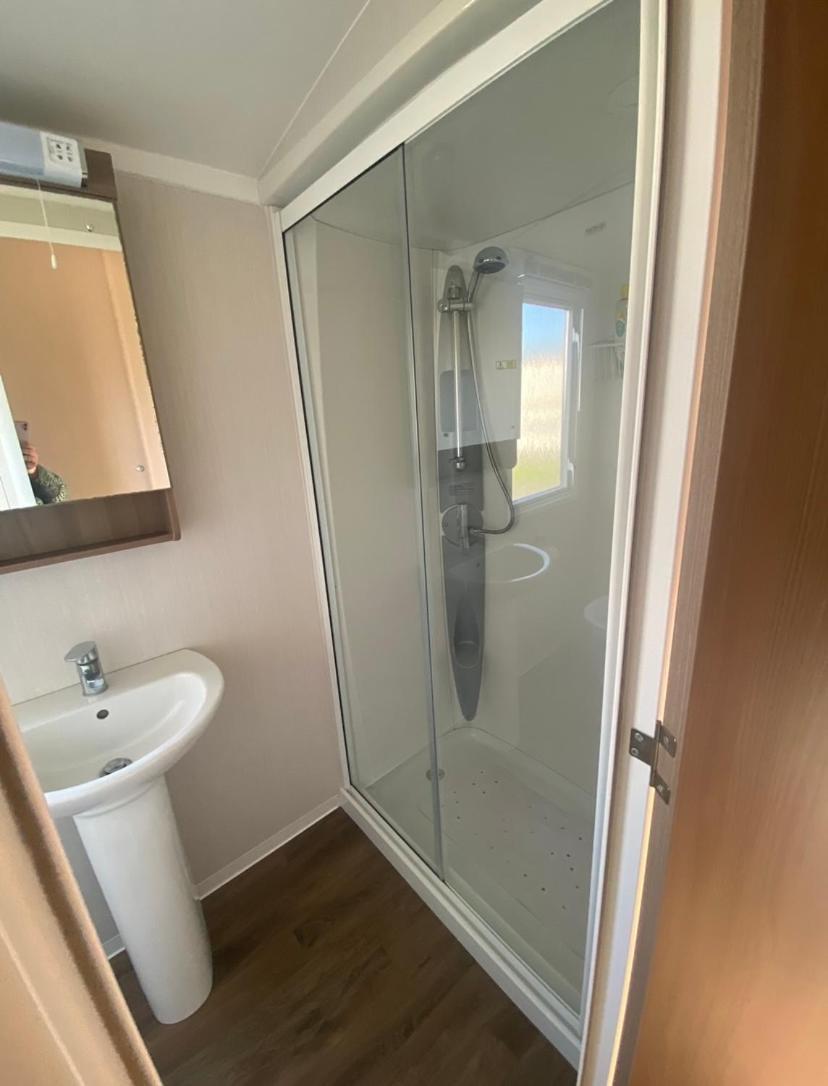 Caravan Church Farm Holiday Village Pagham Esterno foto